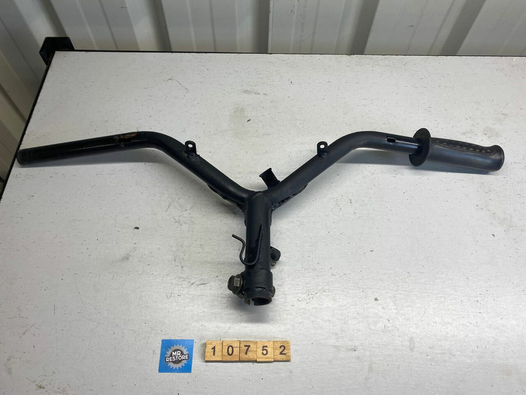 V Moto JP 50 Monza Keeway Scooter 2006 Handlebars
