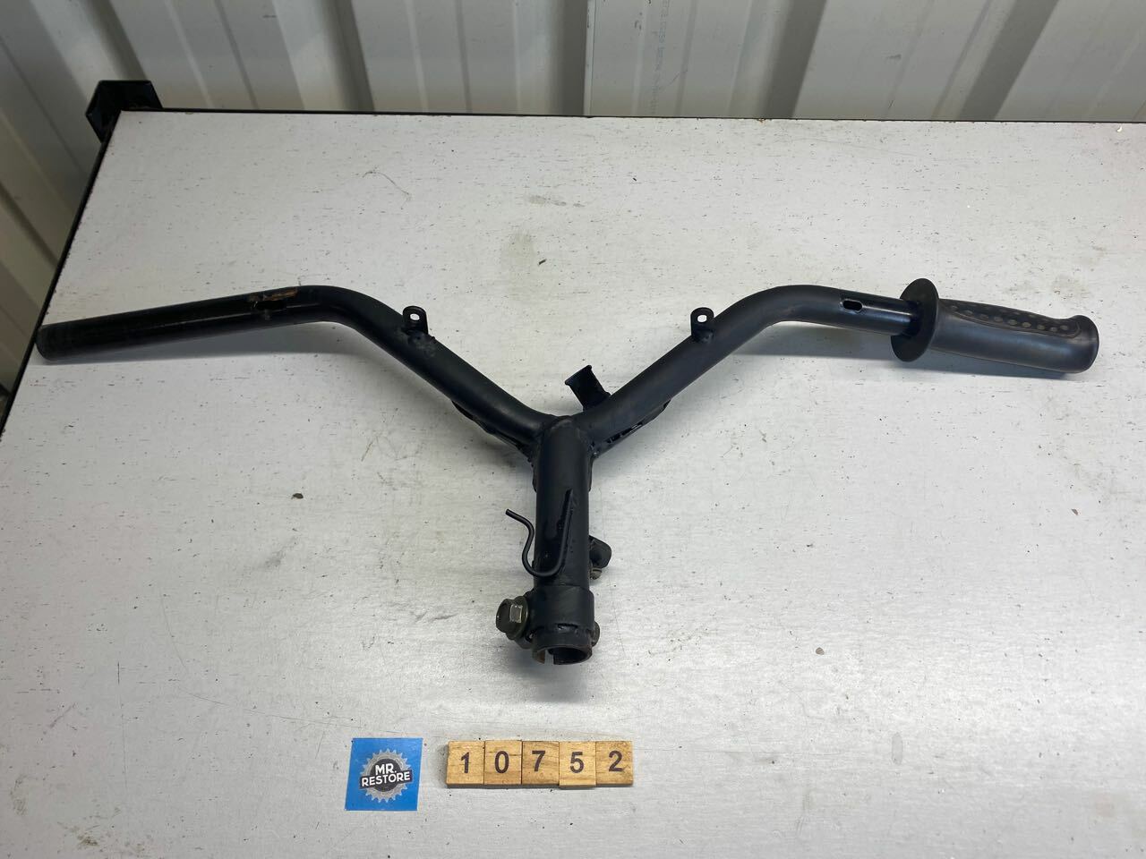 V Moto JP 50 Monza Keeway Scooter 2006 Handlebars