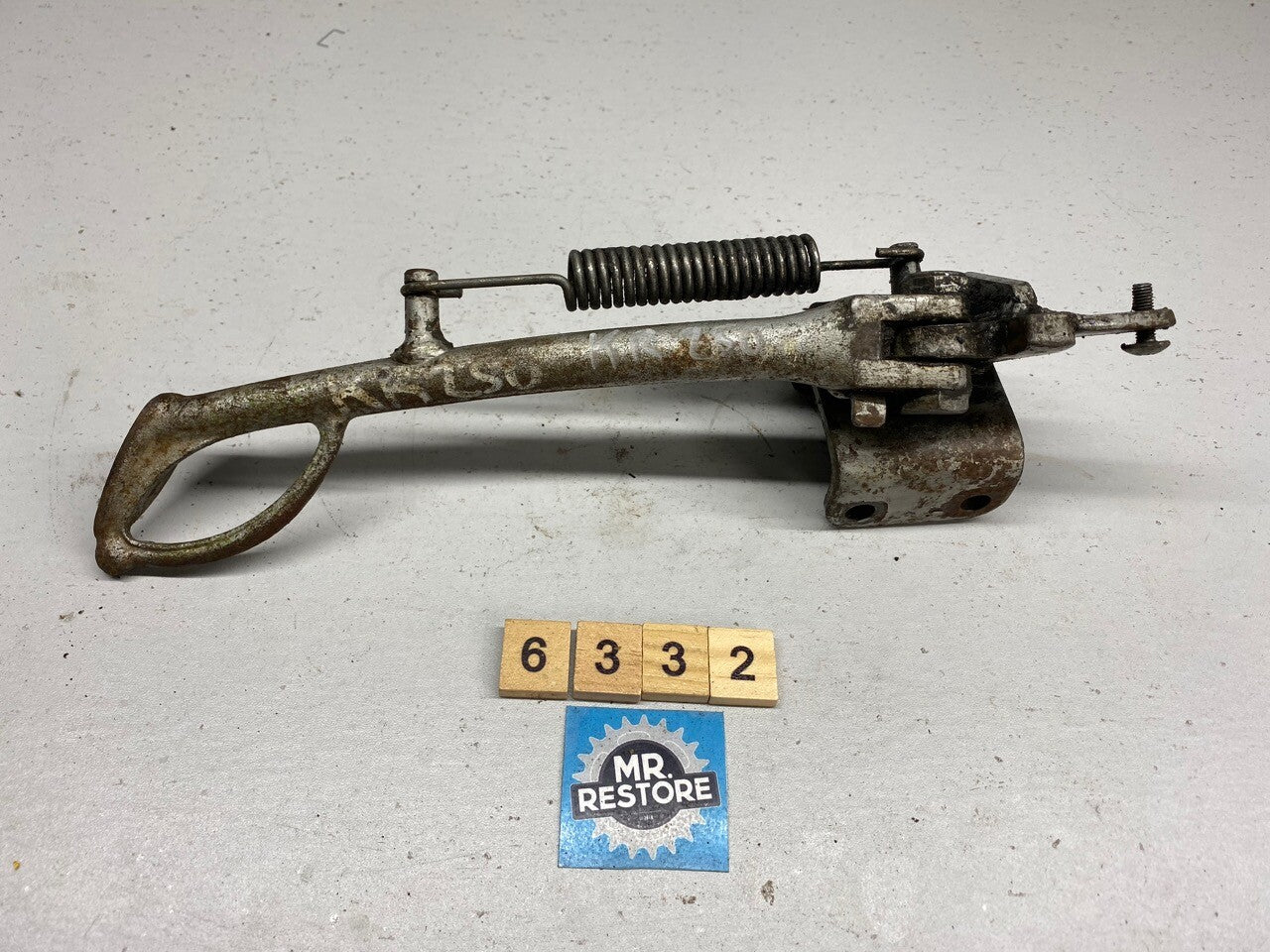 Kawasaki KR 250 Side Stand Assy & Spring