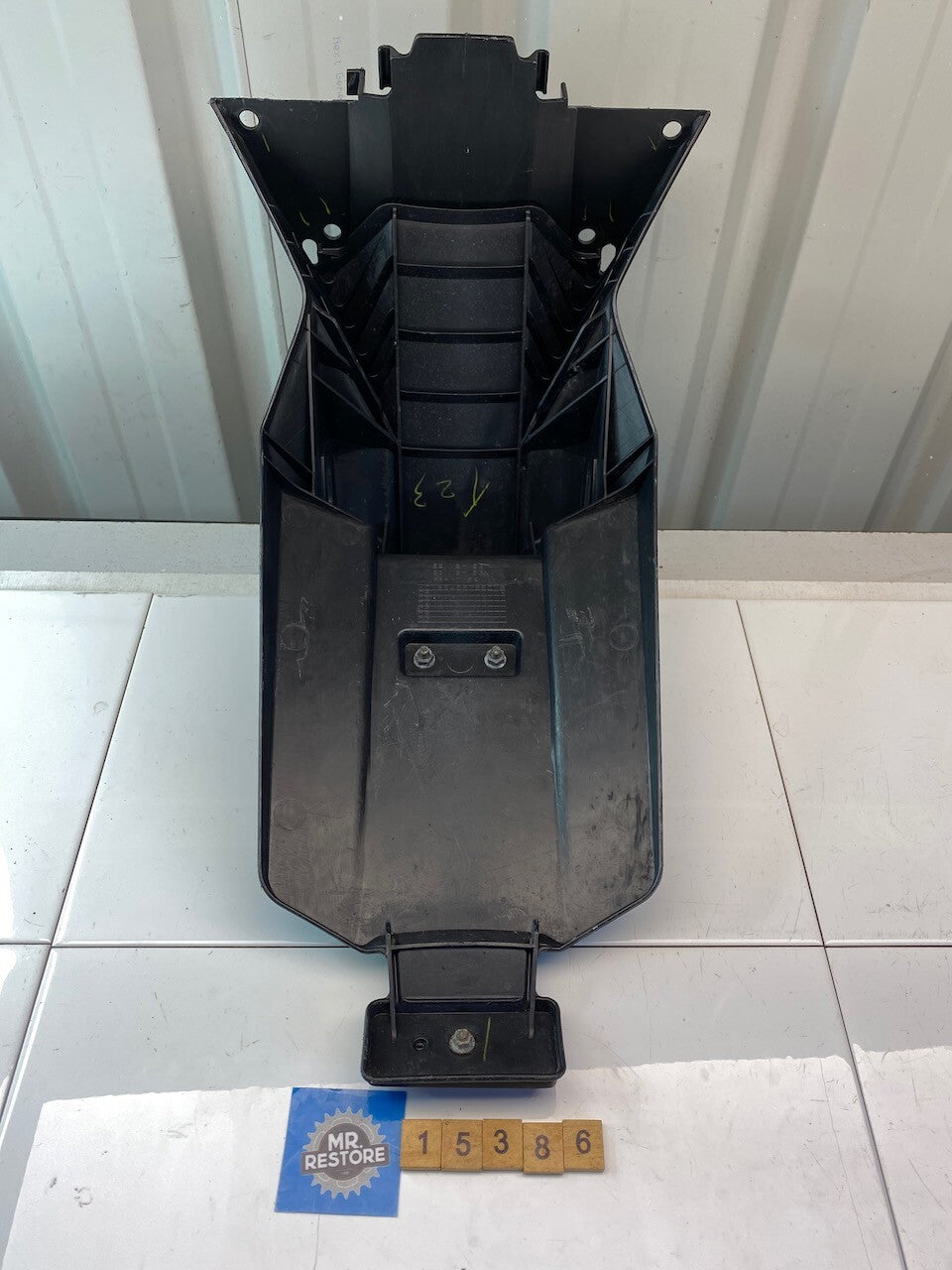 Suzuki GS1000 GS850 Rear Fender Mudguard Extension & Reflector OEM 63113-49010
