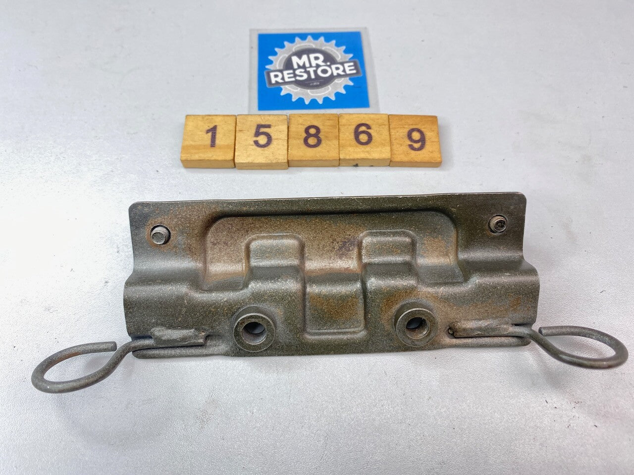 Kawasaki GPZ1100 Fork Emblem Bracket 