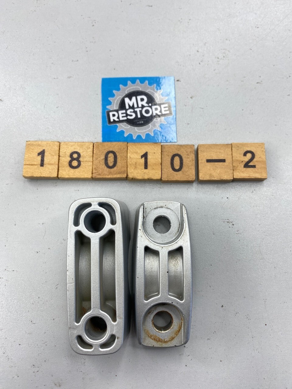 BMW R1200GS Set Case Holder Pipe Clamps (Pair) 46547684693  46547684694