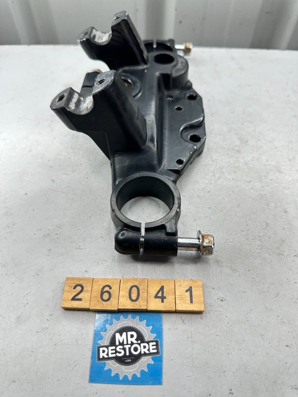 Kawasaki KZ1300 Z1300 ZG1300 Upper Fork Clamp Triple Tree 44039-1013