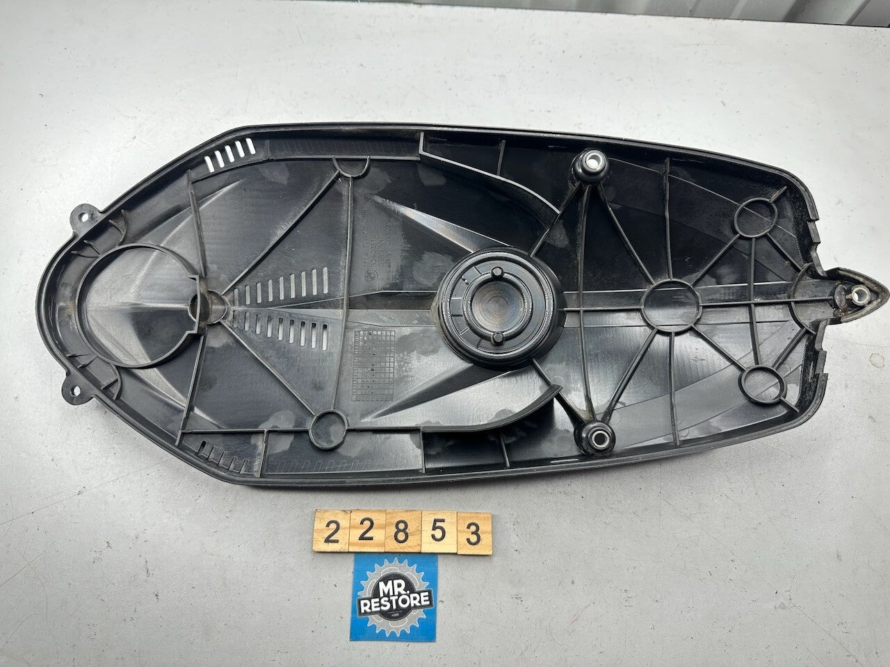 BMW R1200GS / ADV HP2 R1200RT R900RT Alternator Belt Cover 11147675089