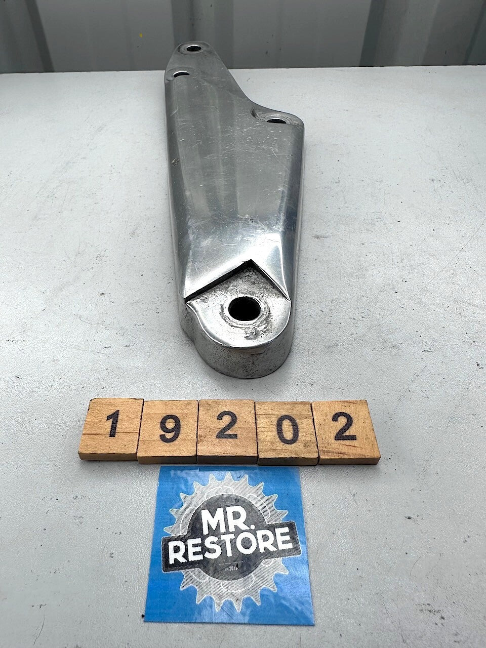 Suzuki GS1100 GS850 L/H Foot Rest Peg Bracket