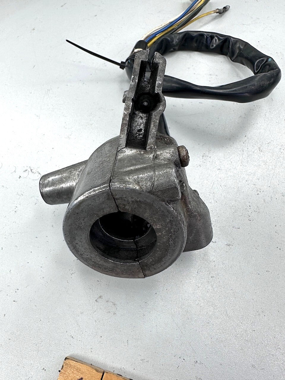 Yamaha V90 T 1982 R/H Handlebar Switch