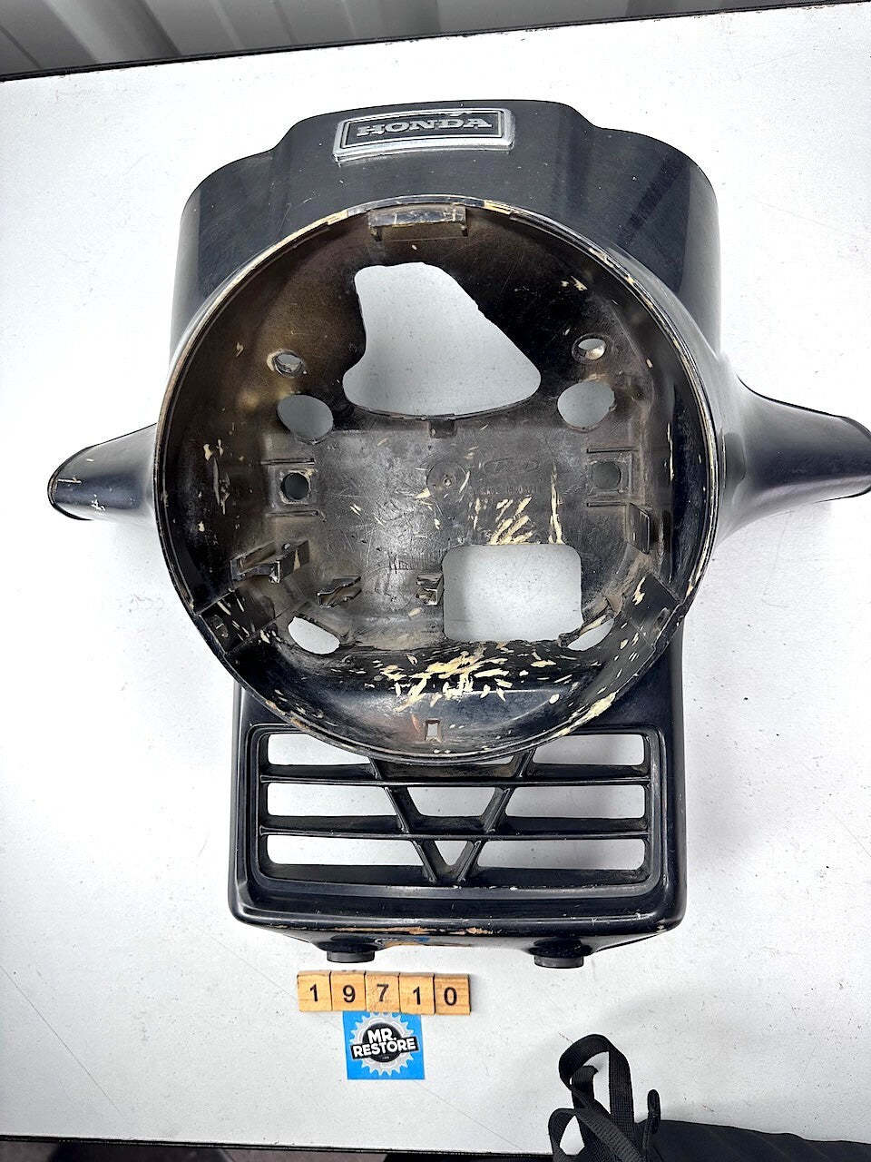 Honda CX500 1978-79 Headlight Housing Case & Honda Emblem Badge 61301-415-0000