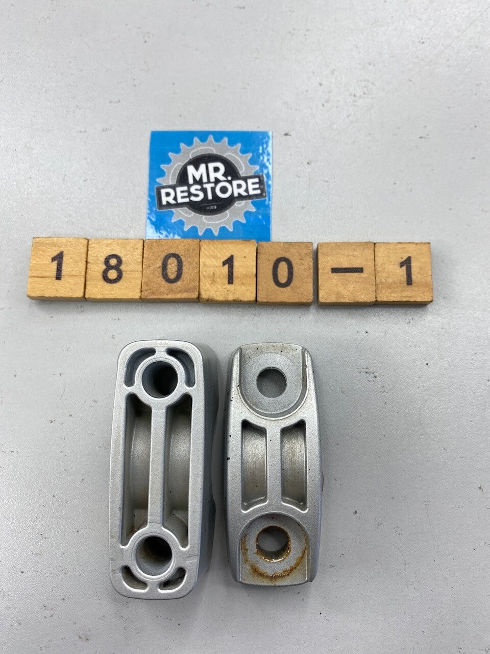 BMW R1200GS Set Case Holder Pipe Clamps (Pair) 46547684693  46547684694