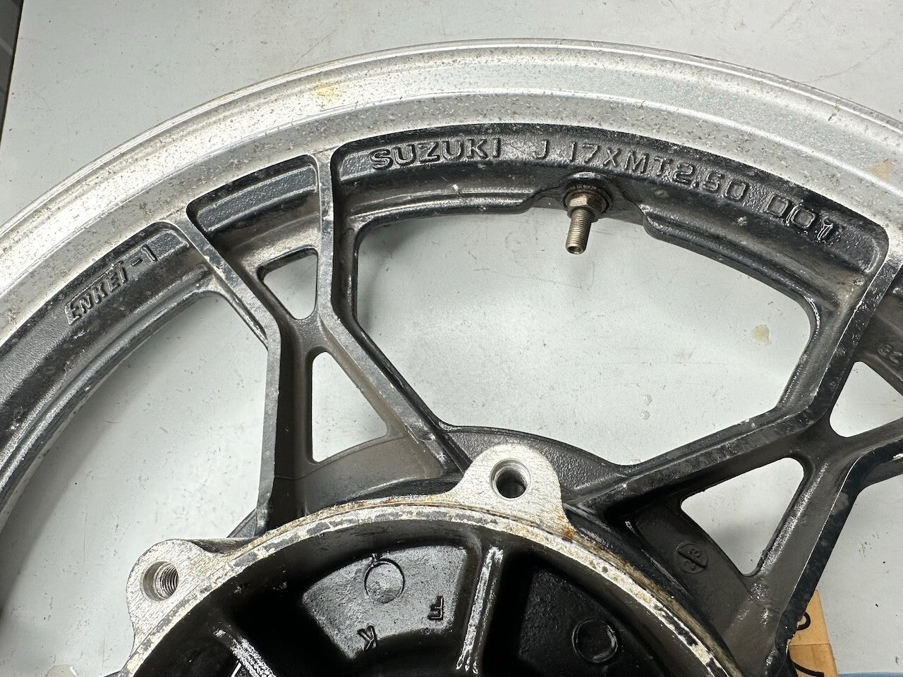 Suzuki GS1100 GS850 GS650 Rear Wheel 17x2.5  64100-49810-291