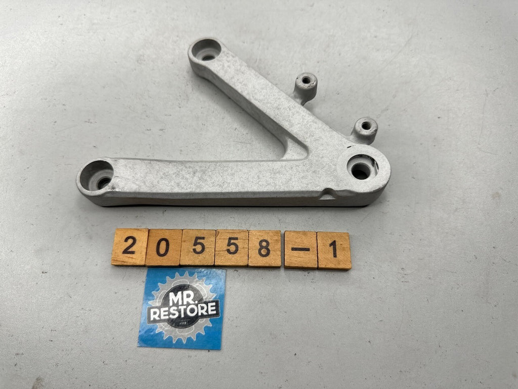 Honda CBR250RR MC22 L/H Footrest Foot Peg Bracket OEM 50700-KAZ