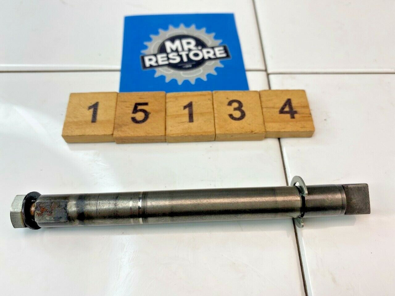 Suzuki GSX250F GSF400 GSF250 GSX400 Water Pump Shaft - 23110-38402