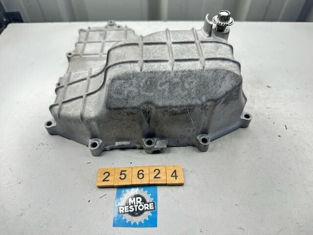 Honda CBR900RR Fireblade 2000-2003 Oil Pan Sump 11210-MCJ-000