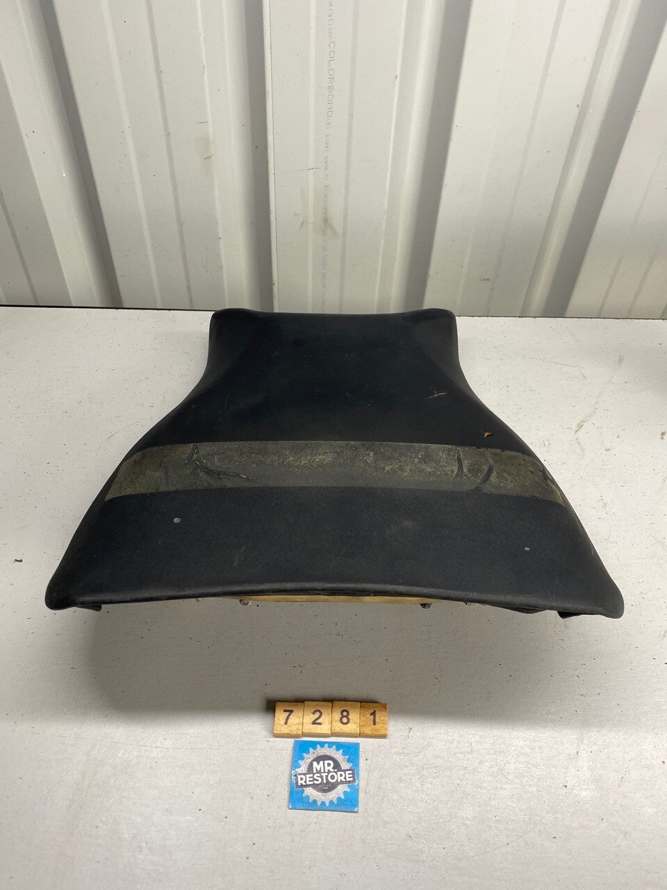 Kawasaki ZXR750 ZX750 Ninja ZX-7R Seat 53001-1686 1989 to 1995