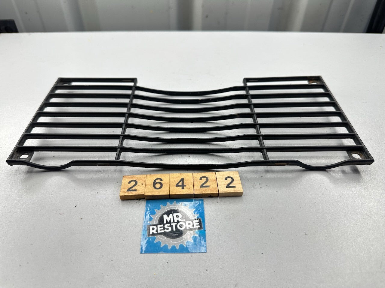 Honda VF1000 '84-85' VF750 VF700 Radiator Grille 19032-MB2  19032-MB2-000