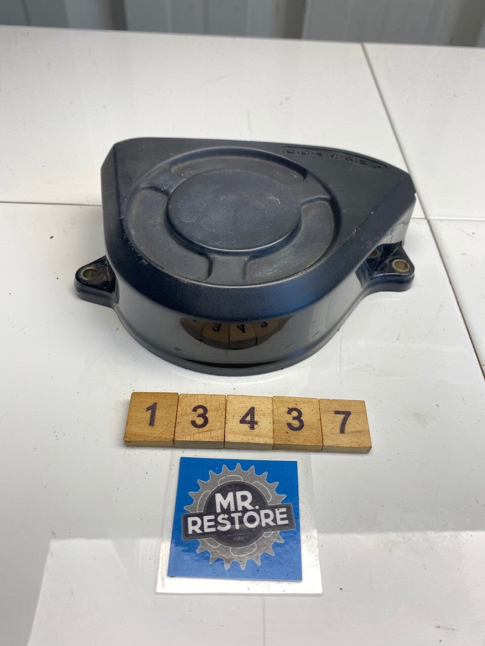 Honda CBR900RR CBR600 L/H Drive Cover 11350-MV9-670