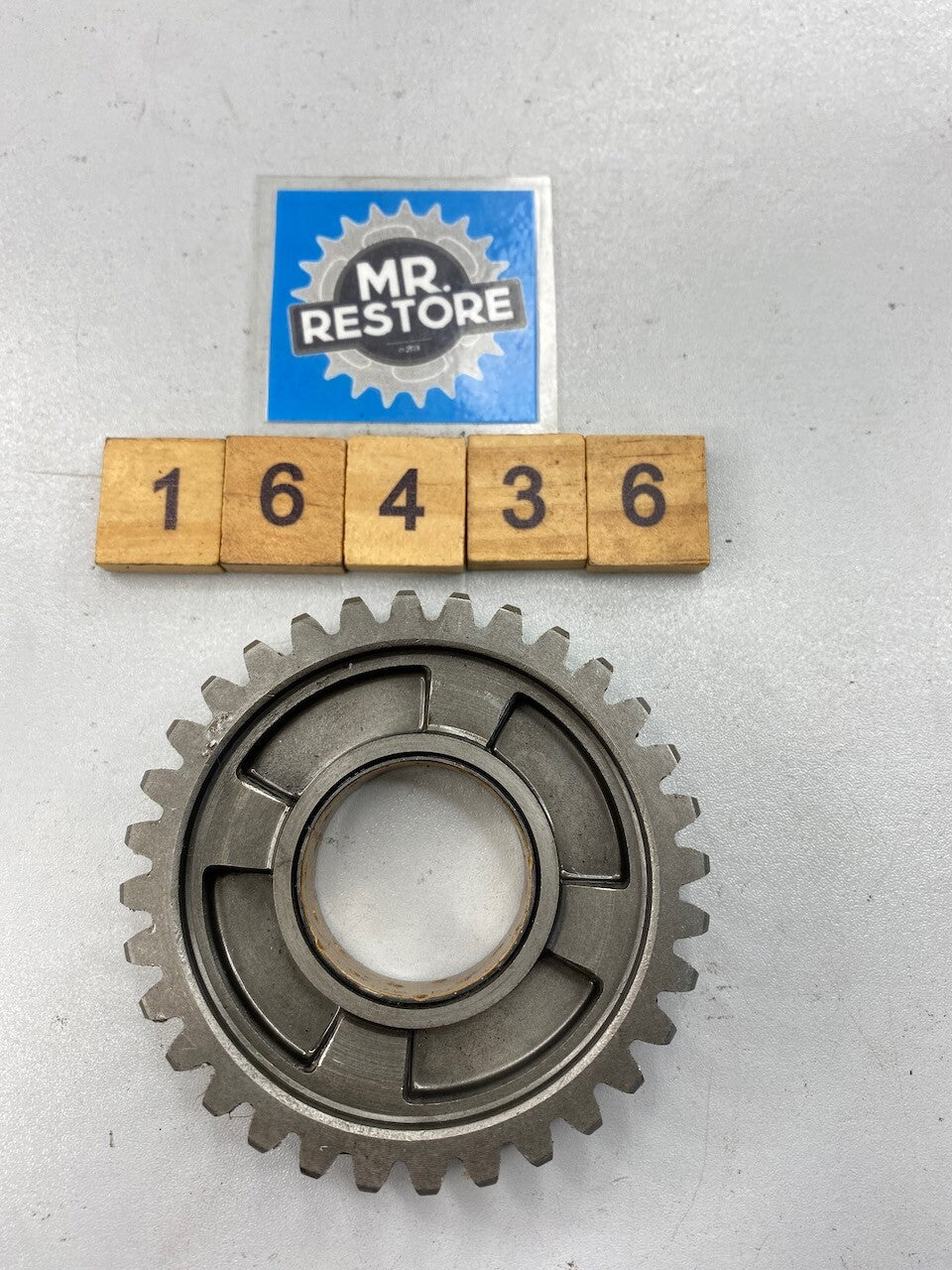 Yamaha RD500LC YPVS RZ500 RZV500R Transmission 2nd Gear (32T) 47X-17221-00