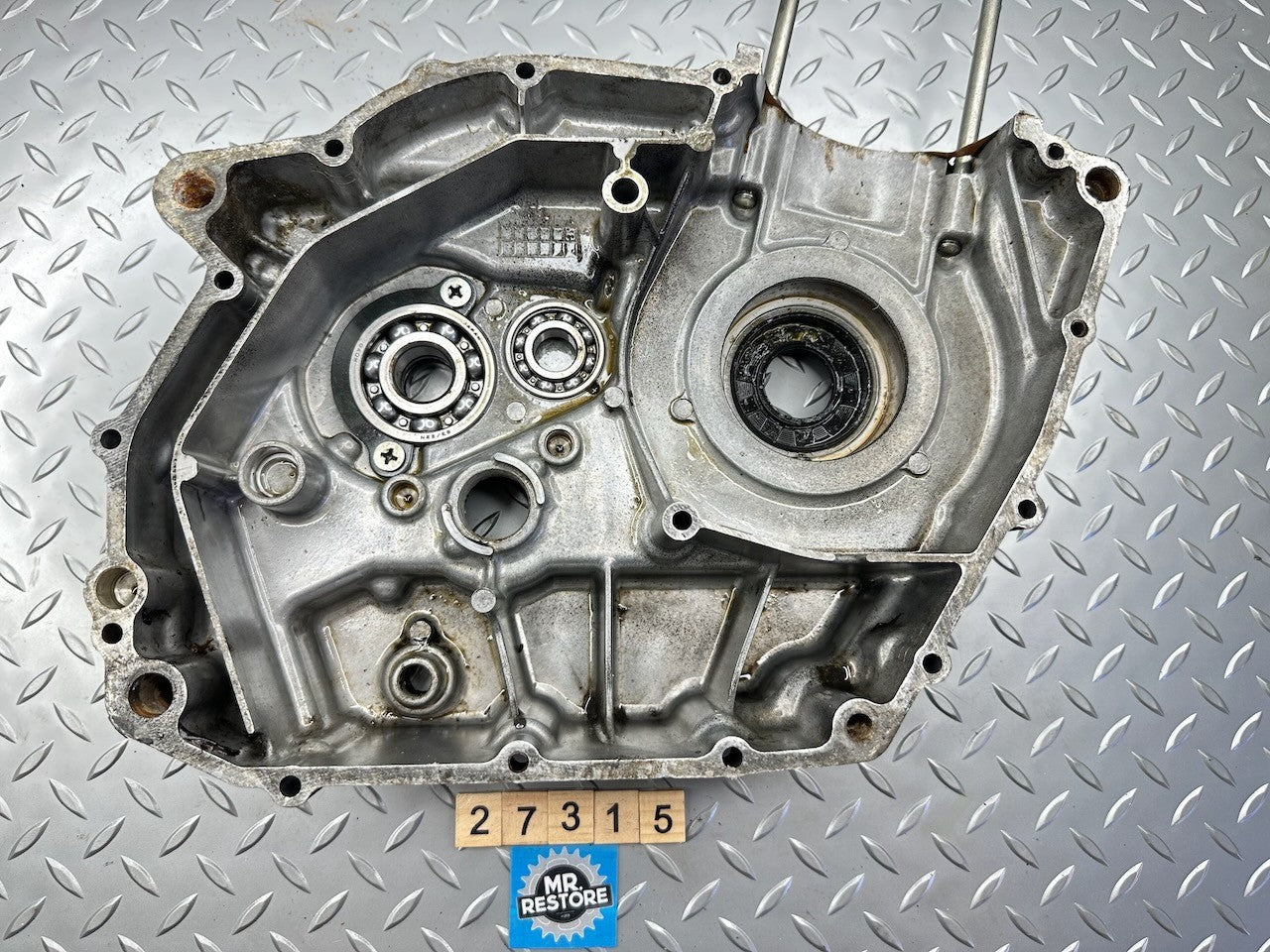Suzuki SP370 '78-79' DR370 '78-79' Crankcases & Bearings 11300-32830
