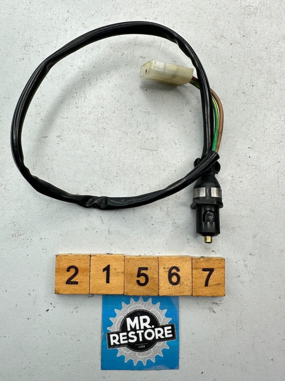 Yamaha TZR250 XT600 XT500 TT600 DT200 XJ700 IT200 OEM Stop Switch