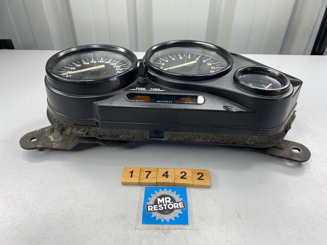 Kawasaki ZZR1100C Dashboard Instruments Meters KMH Tested (showing only 15728ks)