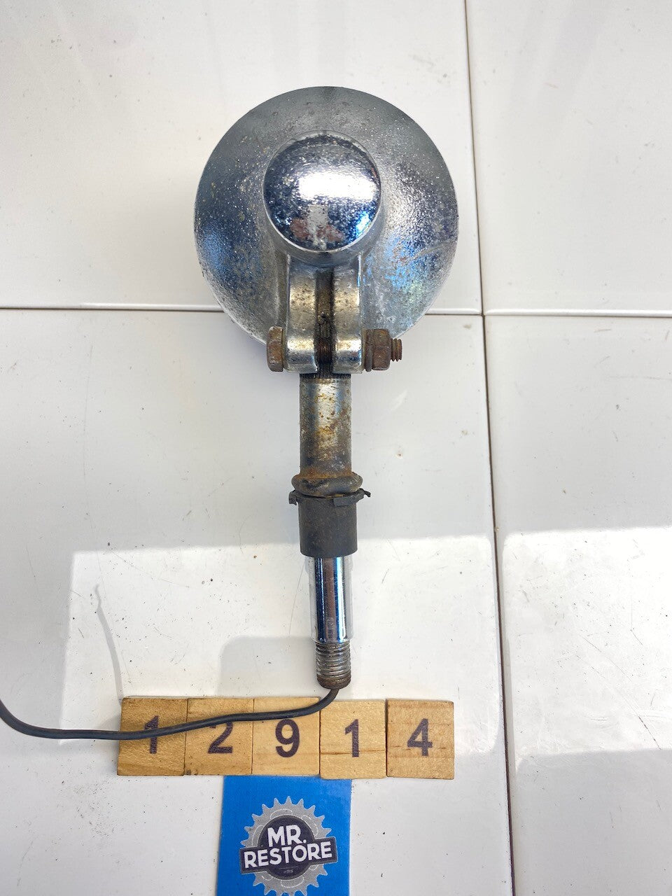 Vintage Classic Japanese Chrome Motorcycle Indicator & Stem (tested)
