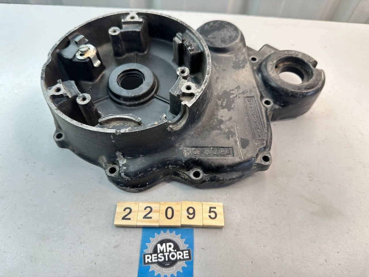 Yamaha XS750 1977-78 Left Crankcase Magneto Cover 1J7-15410-01