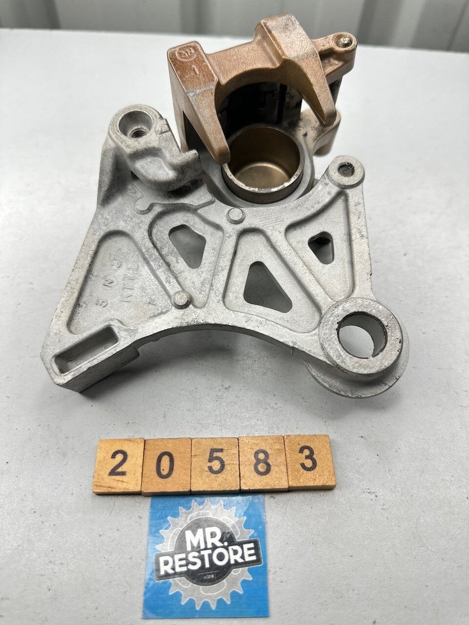 Honda CBR250R MC19 Rear Brake Caliper & Mount 45200-KY1-016