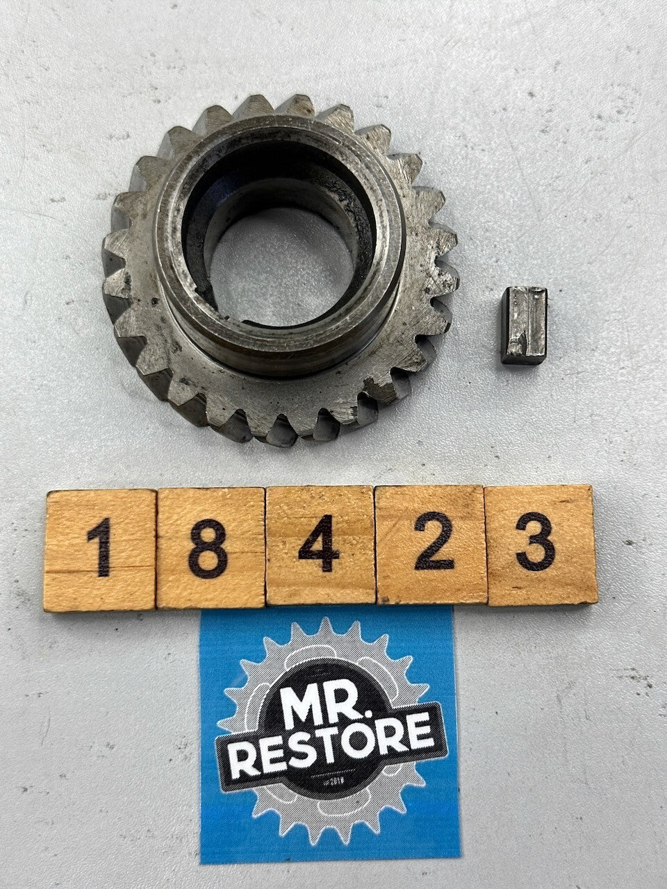 Yamaha IT465 YZ465 Primary Crank Drive Gear w/ Key (24T)  3R5-16111