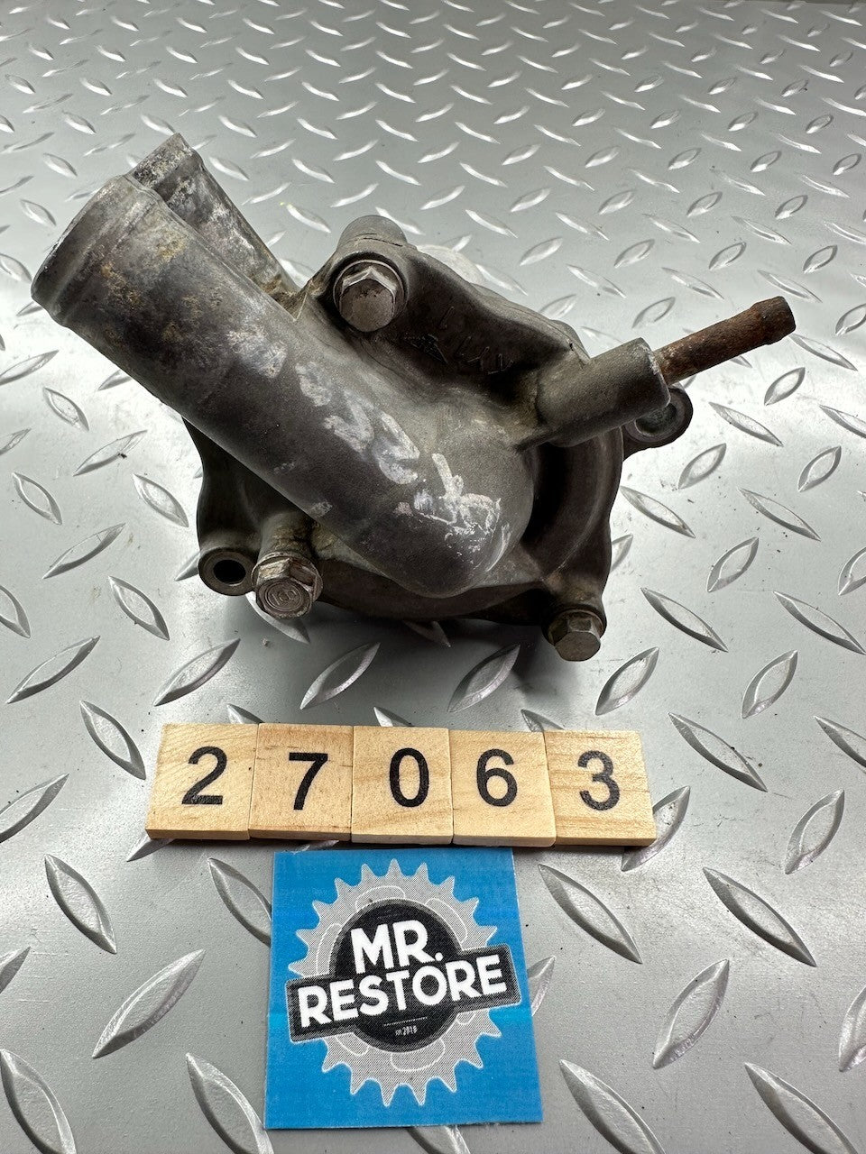 Honda CBR250RR CBR250R MC22 MC19 Water Pump 19200-KY1  19200-KY1-000
