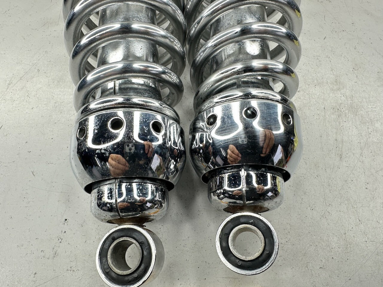 Yamaha V-Max 1200 VMX12 Pair or Rear OEM Shock Absorbers (VGC) 1FK-22210-00