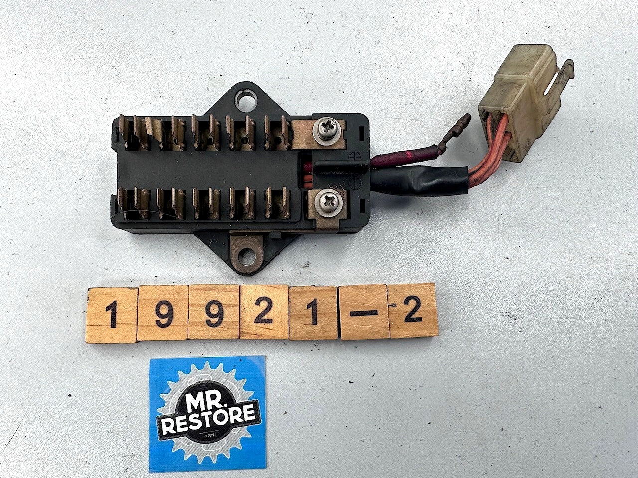 Suzuki GS650 G M 1981-83 Fuse Box 36740-34200