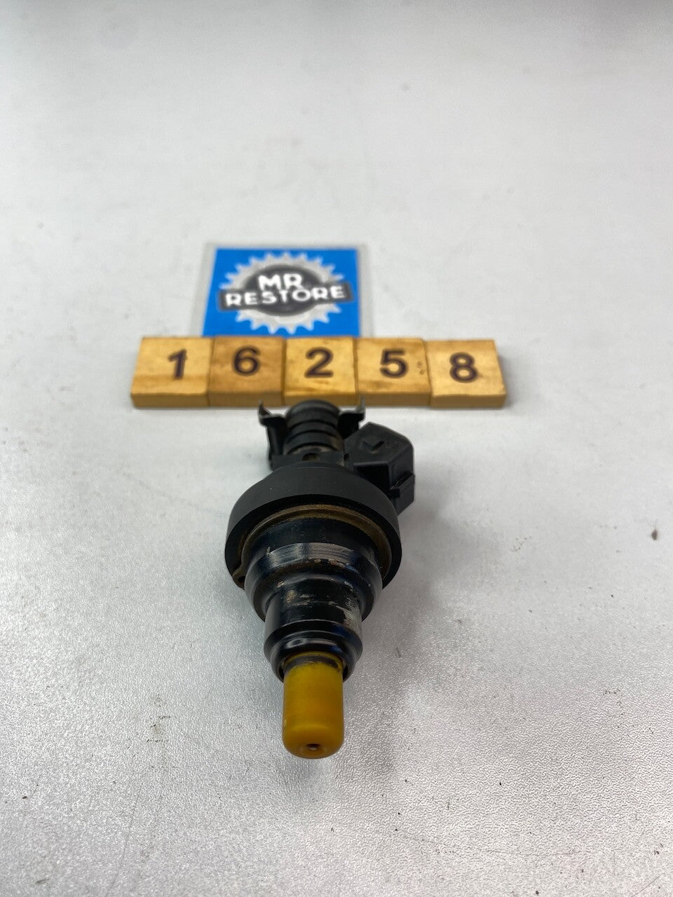 BMW R1100 R850 RT RS R GS Injection Injector Valve 13641341352