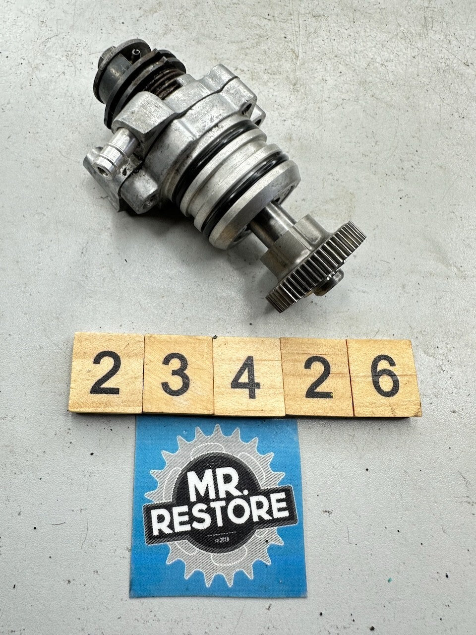 Yamaha V70 U7E Oil Pump 298-13101