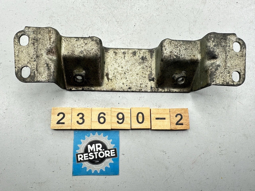 Kawasaki ZZR250 ZX250 GPX250 EX250 '88-07' Fuel Tank Bracket 32052-1254