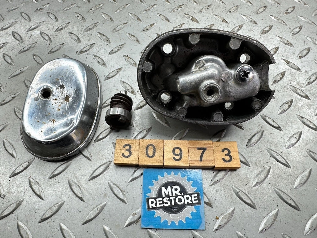 Honda CB175 K3-K7 CL175 69-73 SL175 70-71 Tachometer Cover & Pinion
