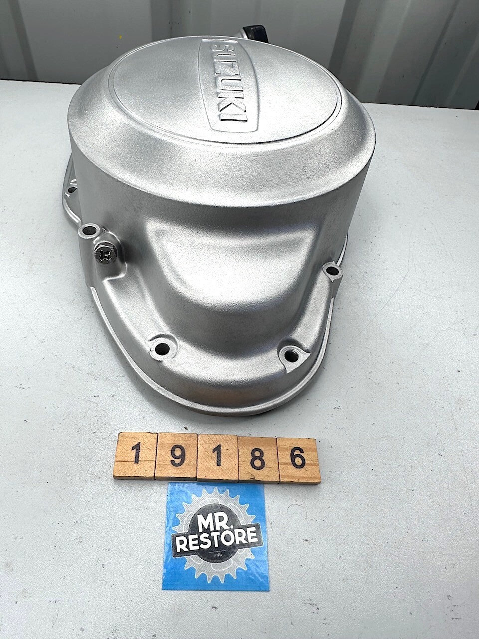 Suzuki GT250 Right Hand Side Engine Cover & Dipstick - Vapour Blasted