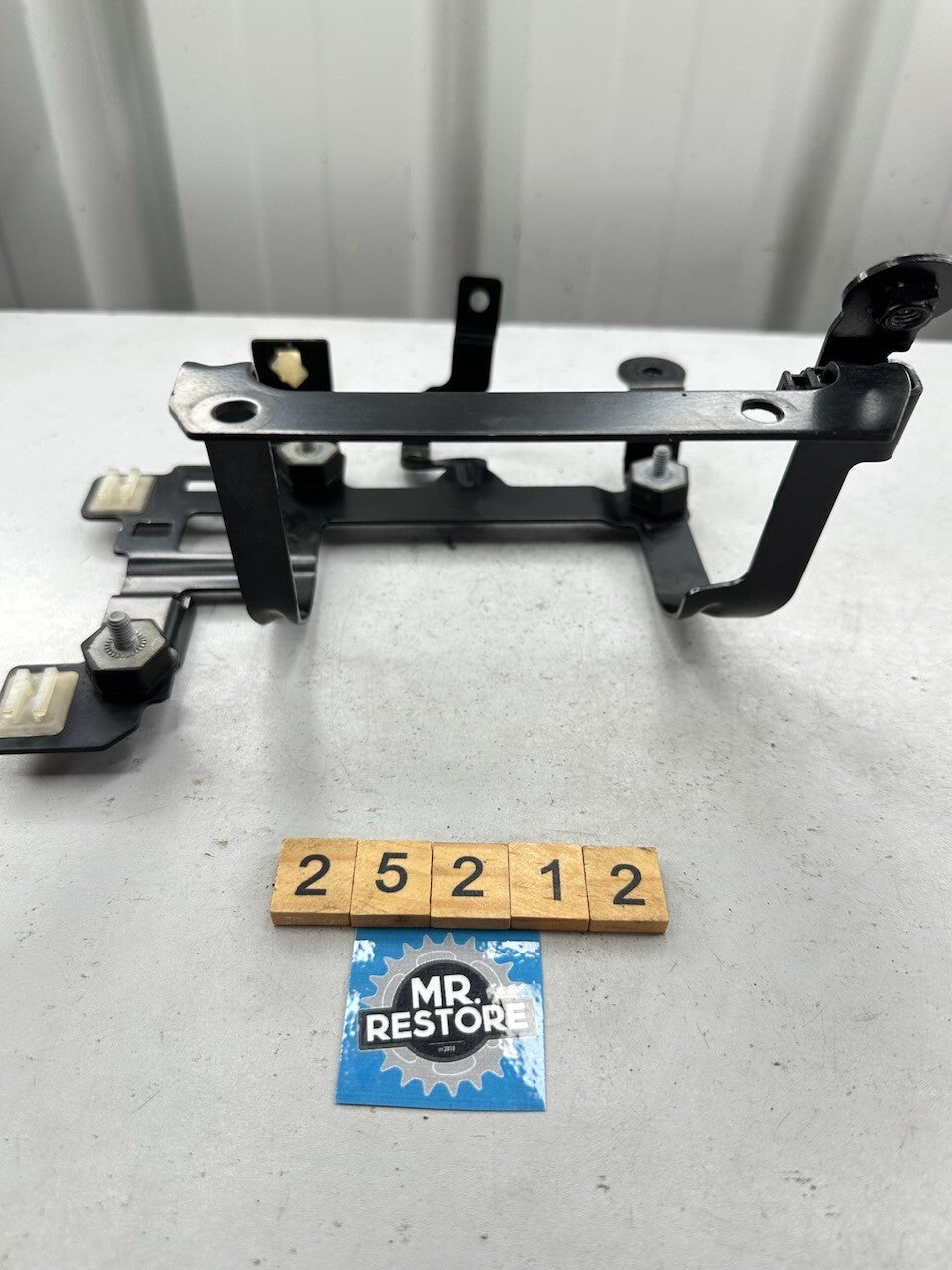 BMW K1300R Pressure Modulator Integral ABS Pump Carrier Bracket 2009-14