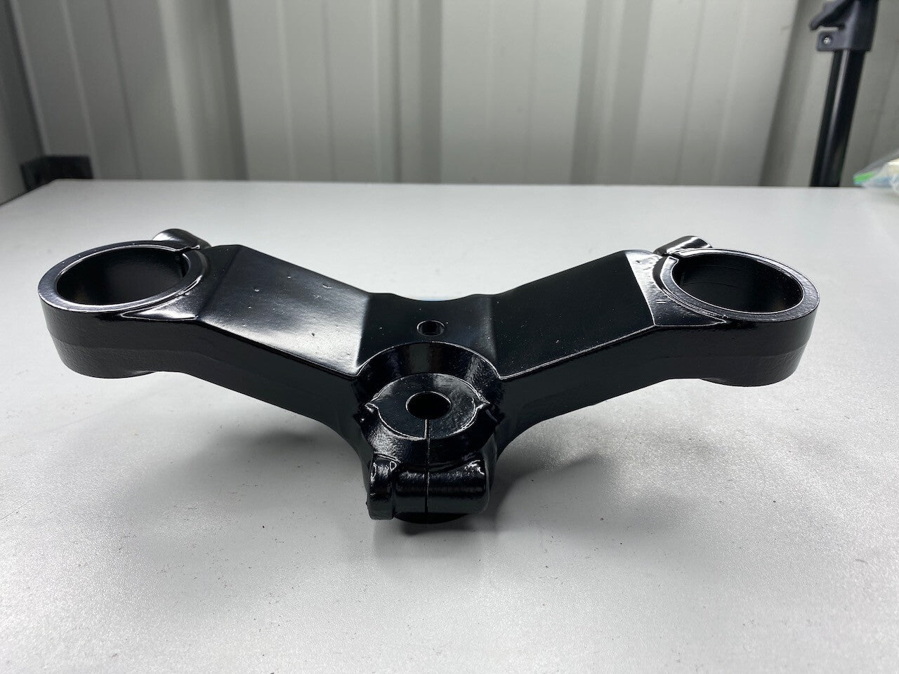 Suzuki RG500 RG400 Steering Stem Head 51311-20A00-291 - Repainted