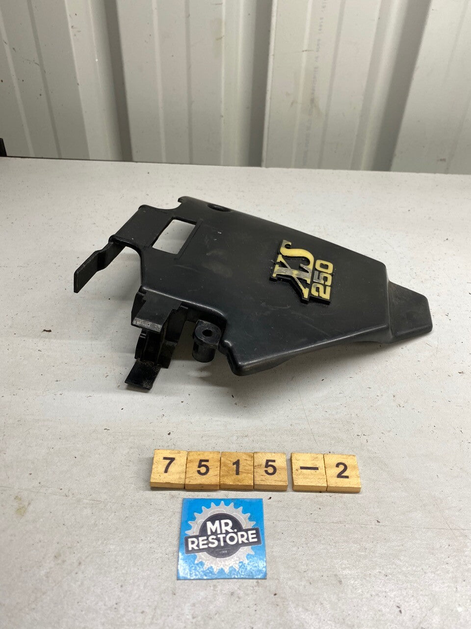Yamaha XS250 1982 1983 Side Cover