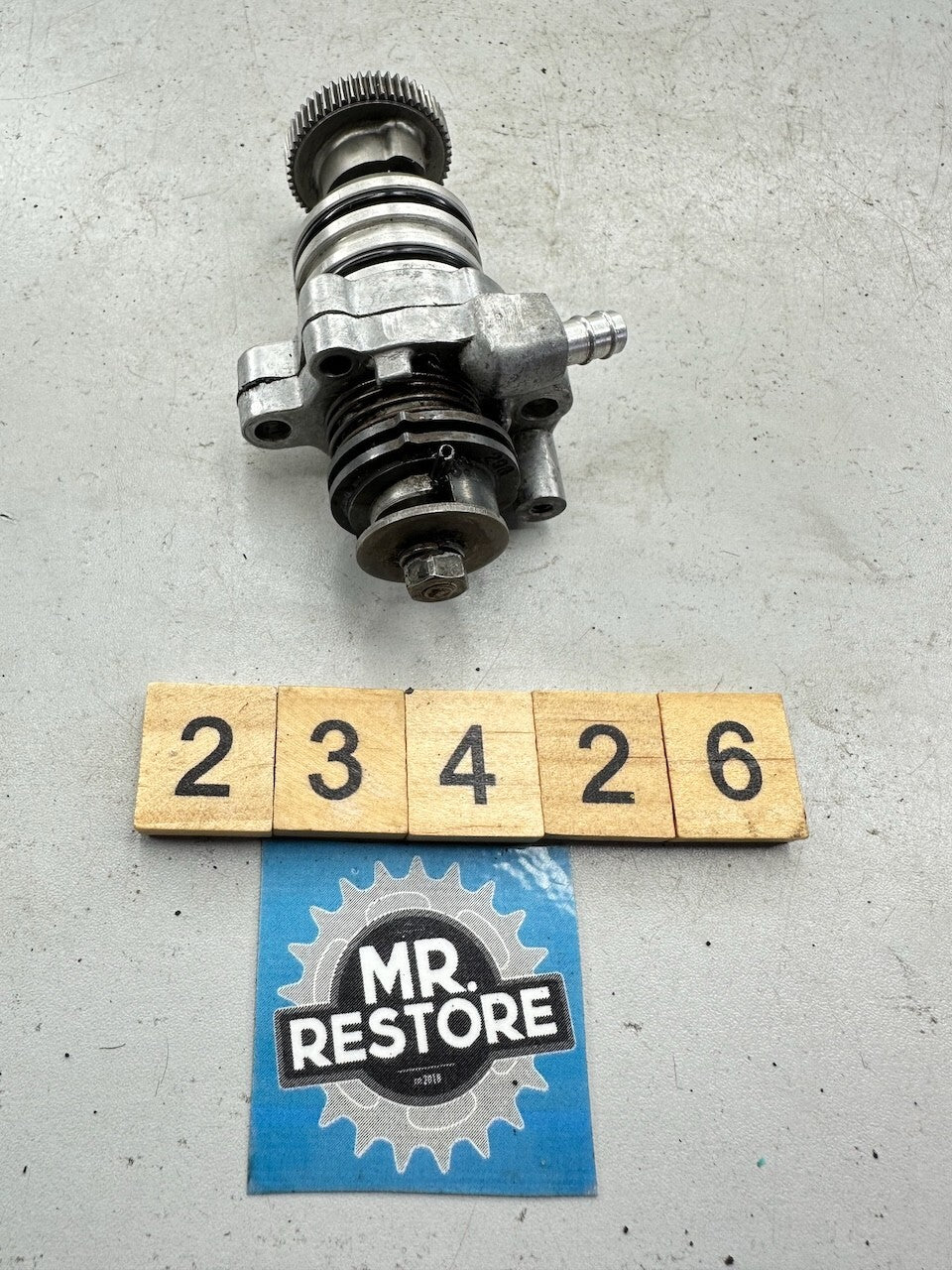 Yamaha V70 U7E Oil Pump 298-13101