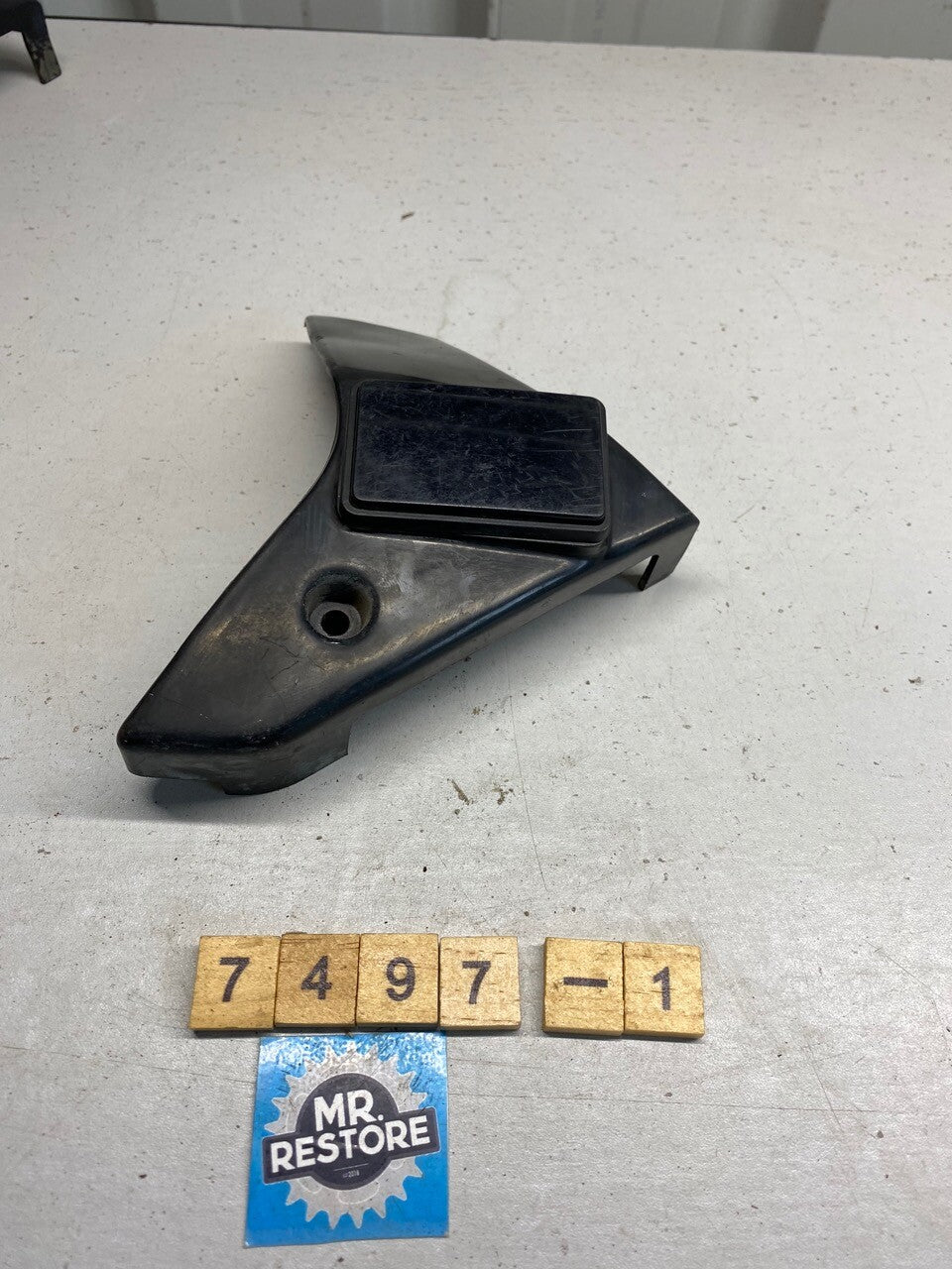 Yamaha XV750 LH Reflector Carrier Panel