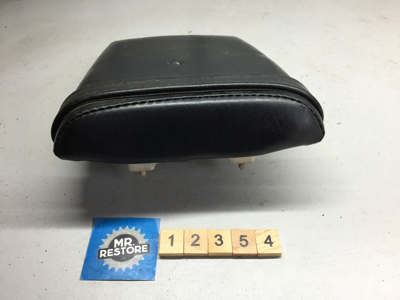 Yamaha FZR400 Pillion Seat & Strap 3EN-24750-50