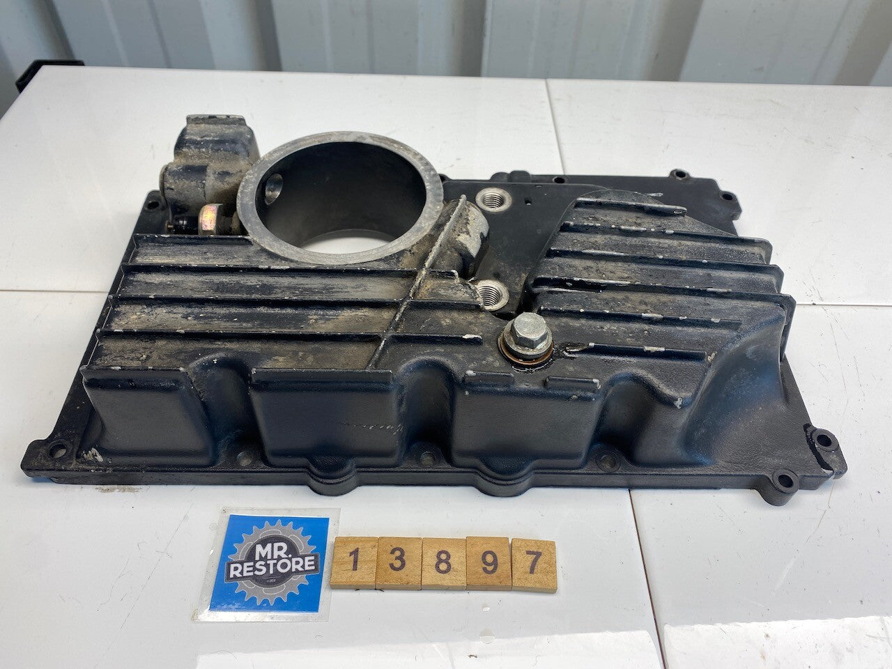 Triumph Daytona Trophy Tiger Speed Triple Sump Oil Pan 2080252