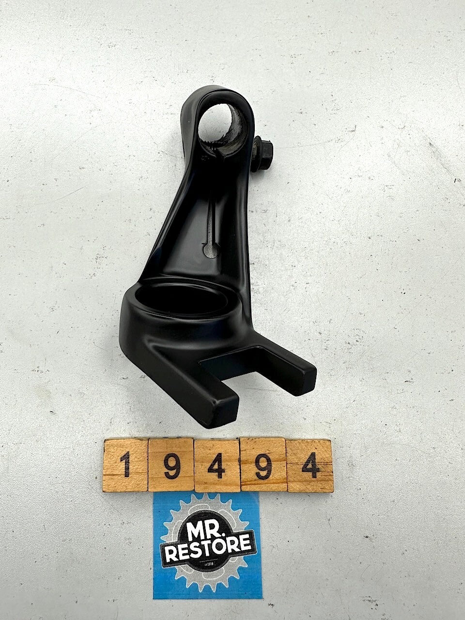 Kawasaki GT550 GT750 R/H OEM Handlebar Holder - Repainted 46012-1029