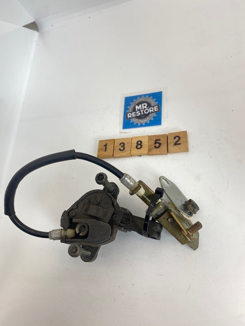 Yamaha YZF600R Thundercat Helmet Lock Seat Latch Assy. (No Key) 3YX-21309