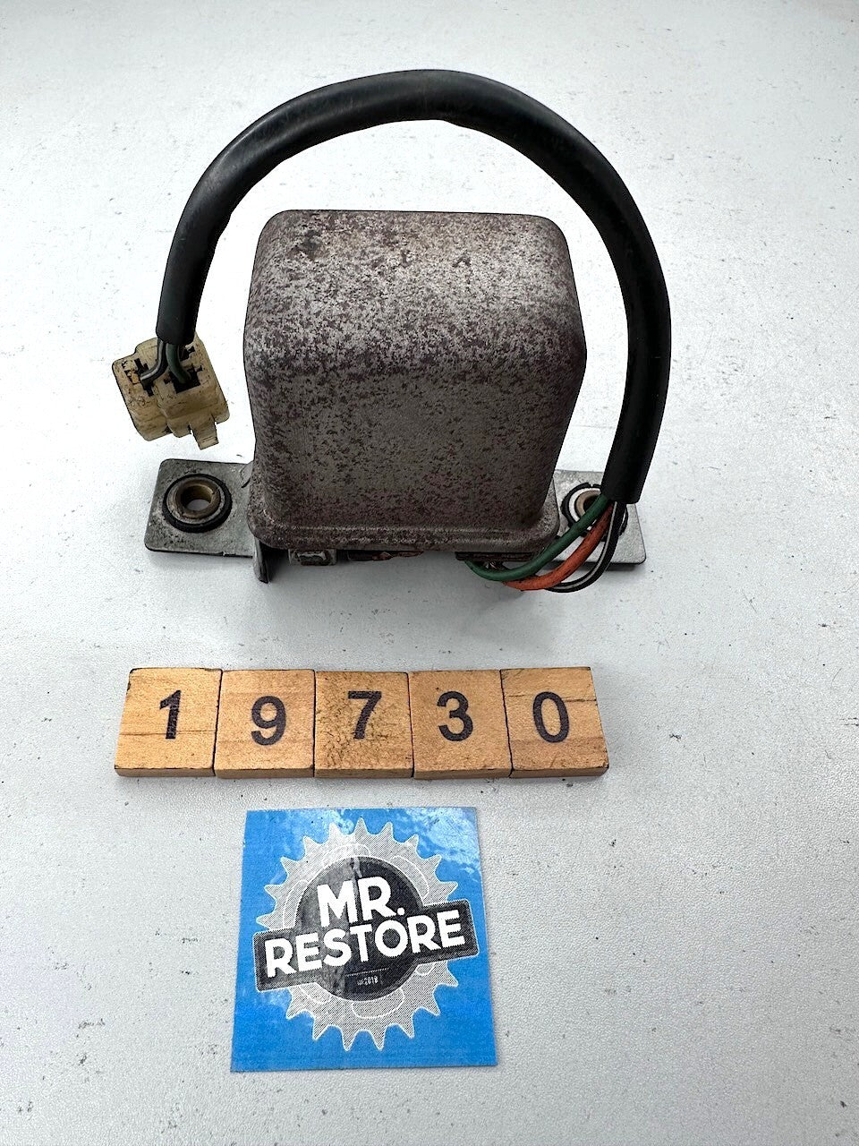 Suzuki GT750 GT550 GT380 Regulator Rectifier OEM - 32500-31010
