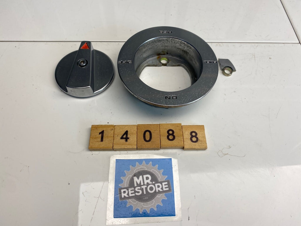 Honda VF1000 VF750 VFR750F Fuel Tap Lever & Base 