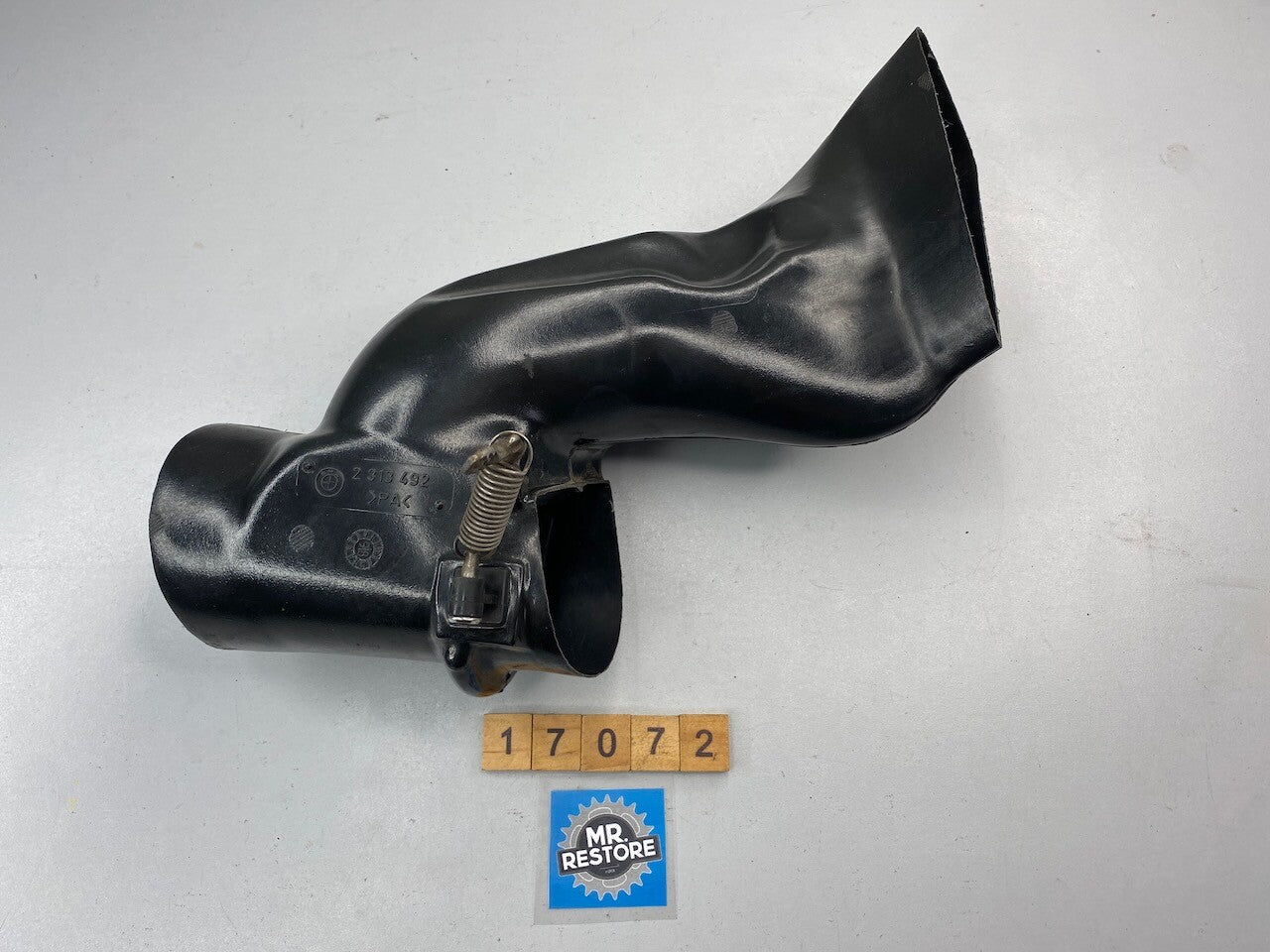 BMW R1100RT R850RT 259T R/H Air Duct 46632313492