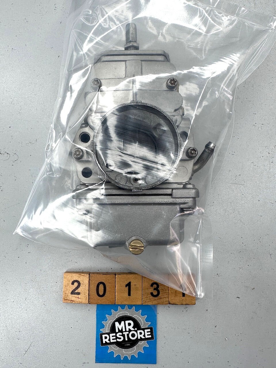 Suzuki RG500 RG400 OEM Carburettor Carb (Front left)
