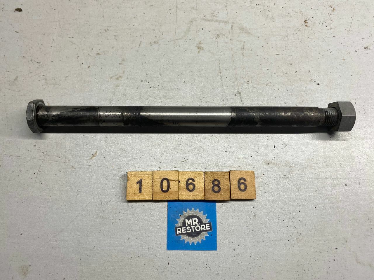 Yamaha CT1 CT2 AT1 2 3 DT125 Swing Arm Axle Spindle Shaft & Nut 248-22141