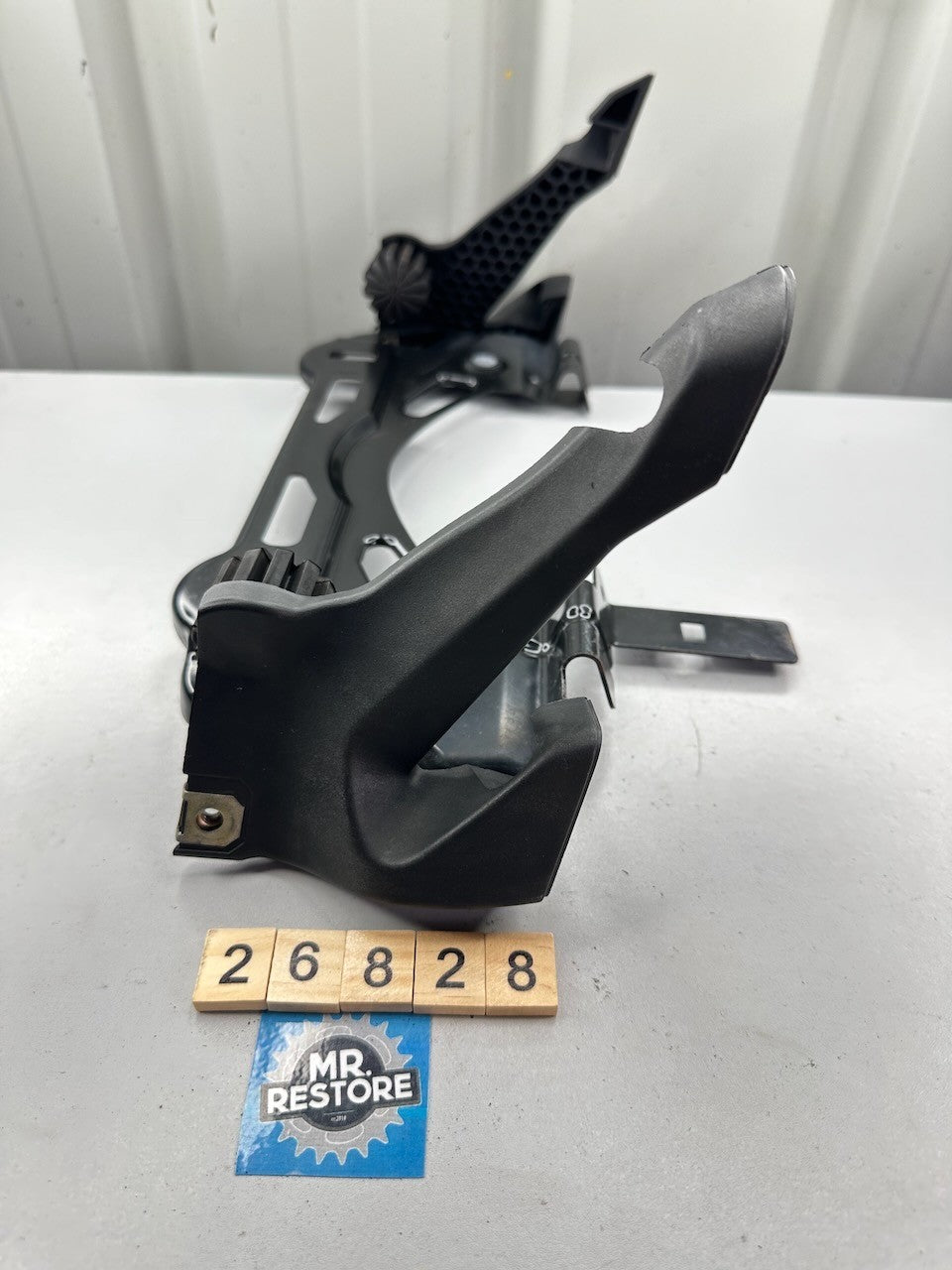 BMW K1200S '03-08' K1300S '03-15' Front Tank Support Bracket & Covers